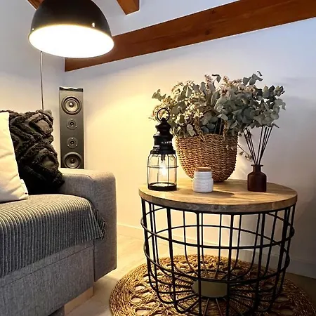 Lo Attic De * Sort